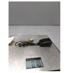 Attache ceinture avant gauche PEUGEOT 208 1