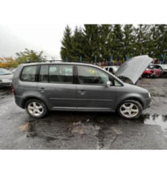 Compresseur clim VOLKSWAGEN TOURAN 1 Photo n°17