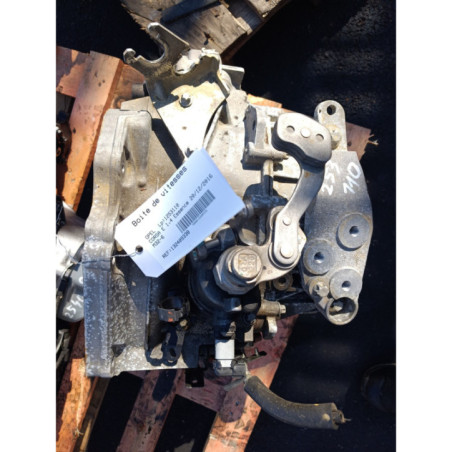 Boite de vitesses OPEL CORSA E Photo n°1