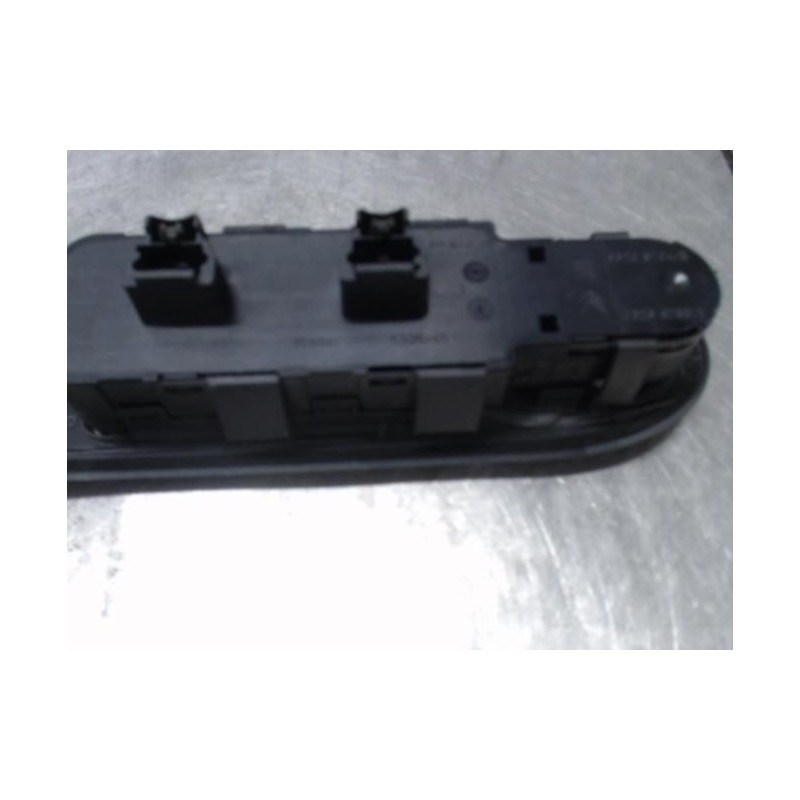 Interrupteur de leve vitre avant gauche PEUGEOT 407