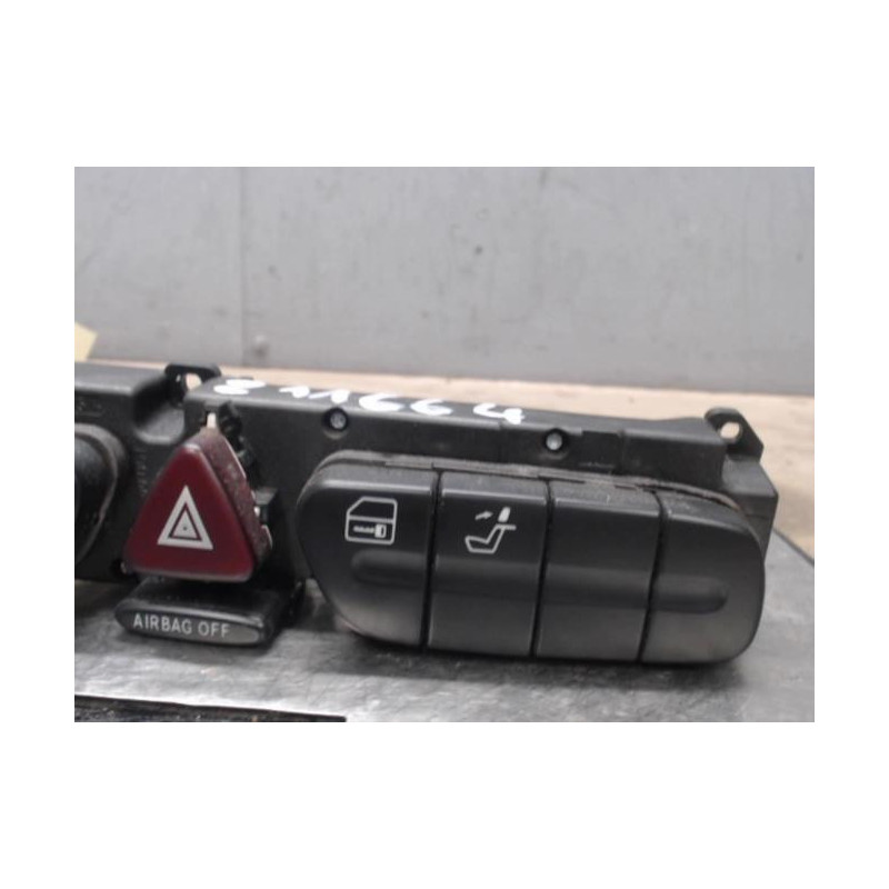 Bouton de warning MERCEDES CLASSE CLK 209