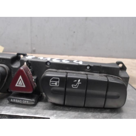 Bouton de warning MERCEDES CLASSE CLK 209 Photo n°1