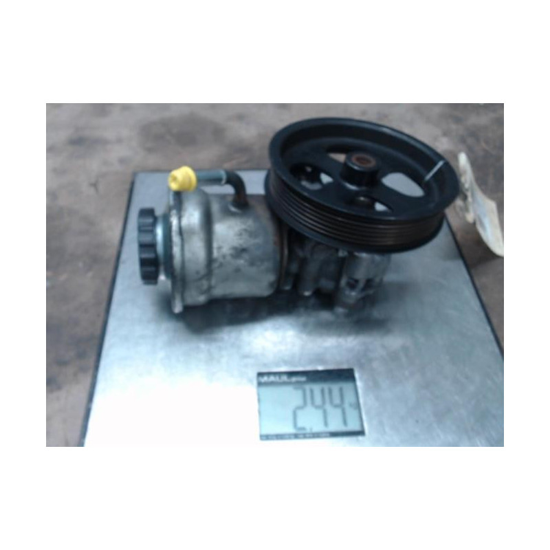 Pompe de direction TOYOTA COROLLA VERSO 2