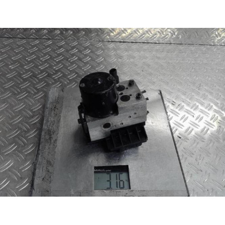 Bloc ABS (freins anti-blocage) MERCEDES CLASSE E 210 Photo n°1