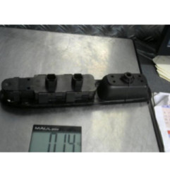 Interrupteur de leve vitre avant gauche PEUGEOT 407 Photo n°1