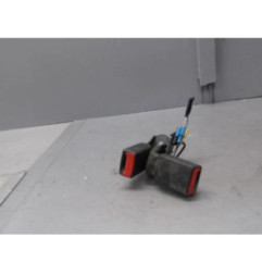 Attache ceinture arriere droit MERCEDES CLASSE CLA 117