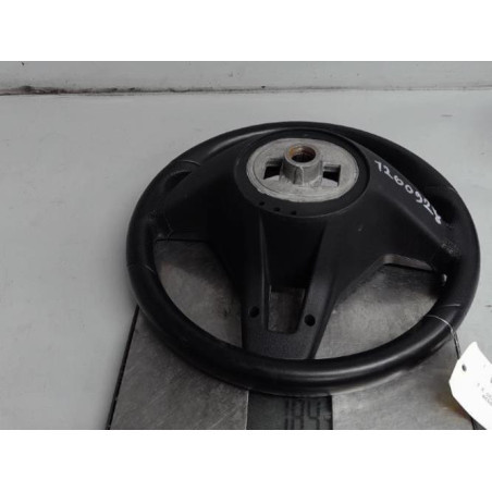 Volant MERCEDES CLASSE CLA 117 Photo n°1