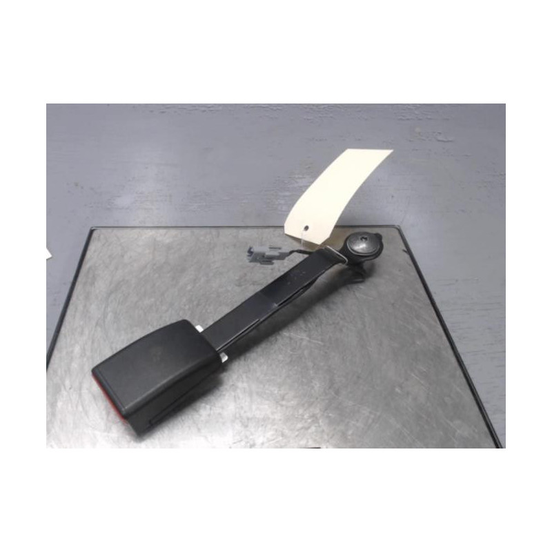 Attache ceinture avant droit RENAULT CAPTUR