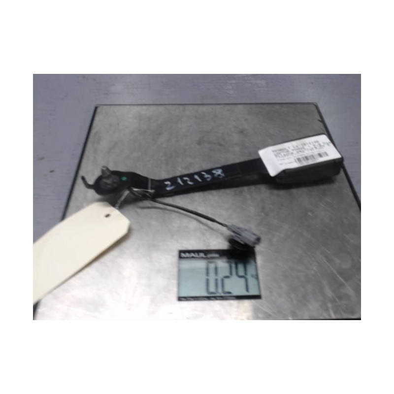 Attache ceinture avant gauche RENAULT CAPTUR