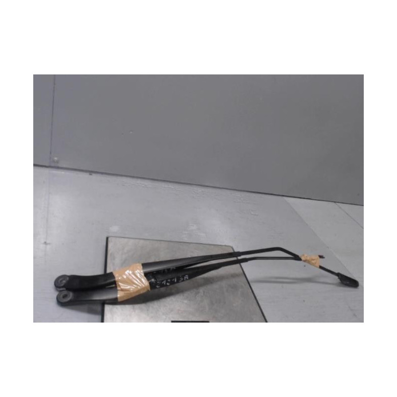 Bras essuie glace avant RENAULT CAPTUR