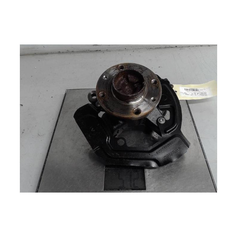 Moyeu avant gauche RENAULT TWINGO 3