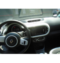 Moyeu avant gauche RENAULT TWINGO 3 Photo n°9