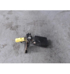 Attache ceinture arriere droit VOLVO V 40 2 Photo n°1