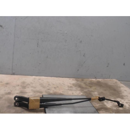 Bras essuie glace avant PEUGEOT 208 1