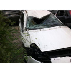 Compresseur clim FIAT PUNTO 3 Photo n°8