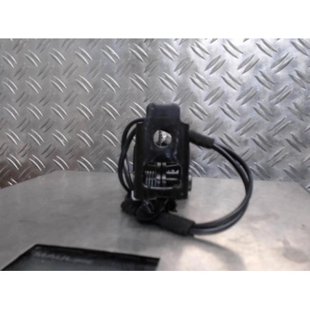 Attache ceinture arriere gauche CITROEN C5 2 Photo n°1