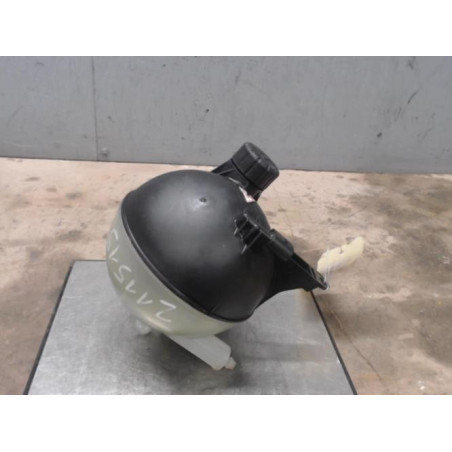 Vase d'expansion MERCEDES CLASSE B 245 Photo n°1
