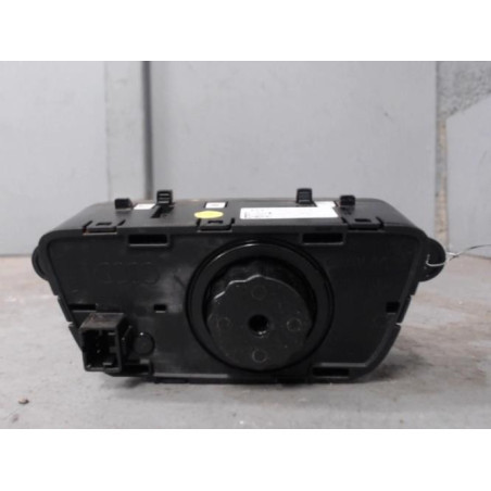 Commande de phare AUDI A4 4 Photo n°1
