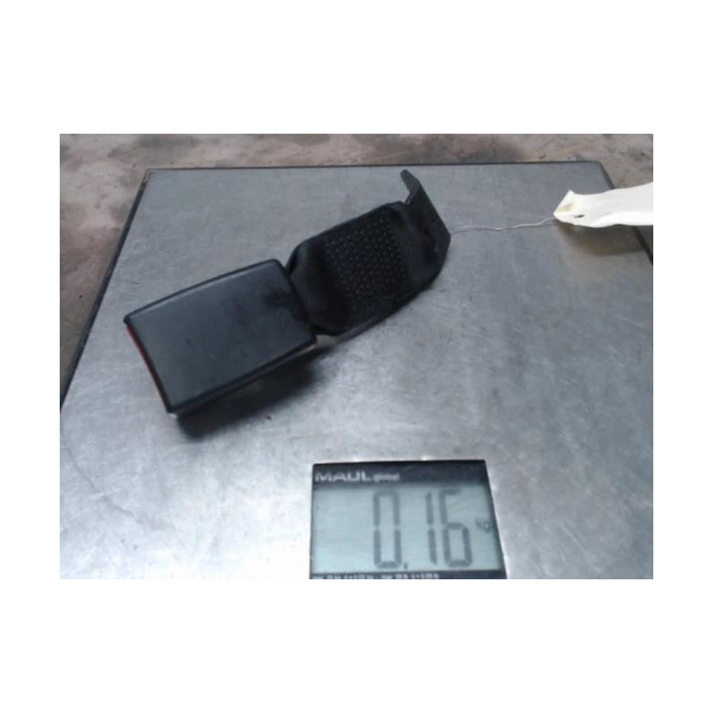 Attache ceinture arriere droit BMW SERIE 3 E92
