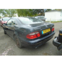 Condenseur de clim MERCEDES CLASSE CLK 208 Photo n°4