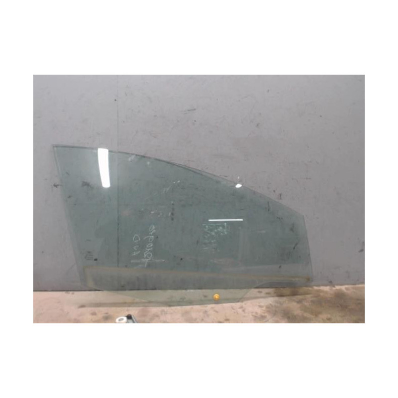 Vitre avant droit FORD FIESTA 6