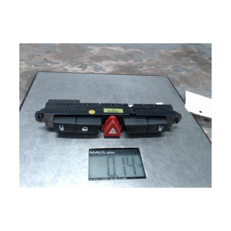 Bouton de warning KIA CEE-D 1