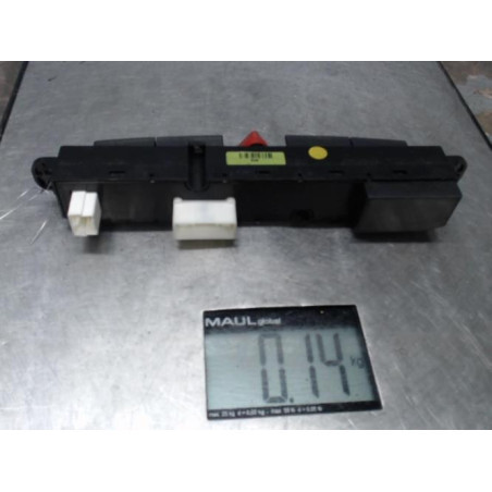 Bouton de warning KIA CEE-D 1