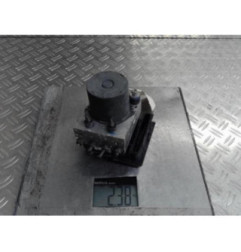 Bloc ABS (freins anti-blocage) TOYOTA COROLLA VERSO 2 Photo n°1