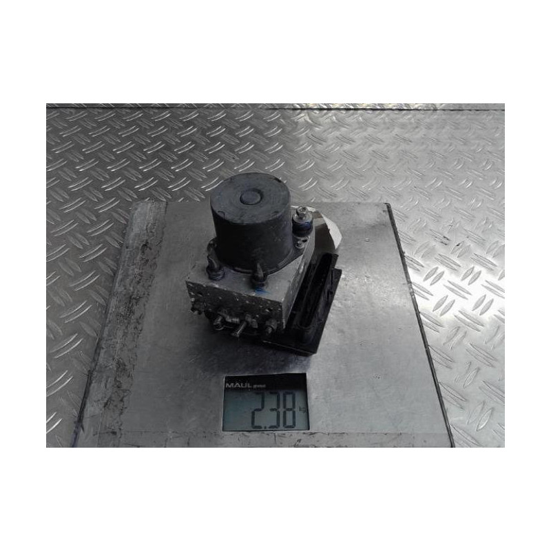 Bloc ABS (freins anti-blocage) TOYOTA COROLLA VERSO 2