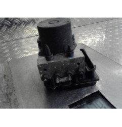 Bloc ABS (freins anti-blocage) TOYOTA COROLLA VERSO 2