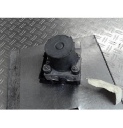 Bloc ABS (freins anti-blocage) TOYOTA COROLLA VERSO 2 Photo n°4