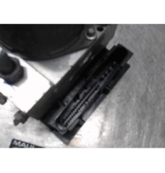 Bloc ABS (freins anti-blocage) TOYOTA COROLLA VERSO 2 Photo n°5