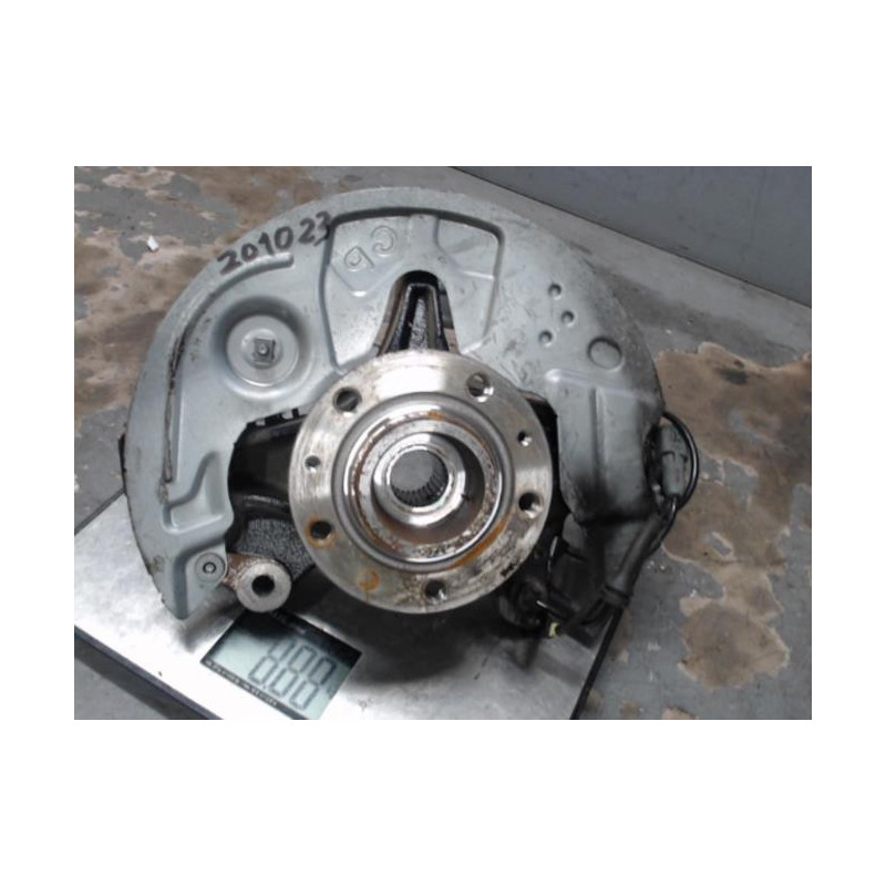 Moyeu avant gauche PEUGEOT 308 2