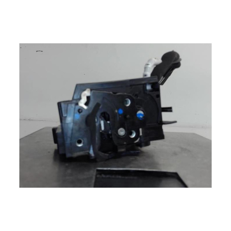 Serrure arriere droit PEUGEOT 308 2