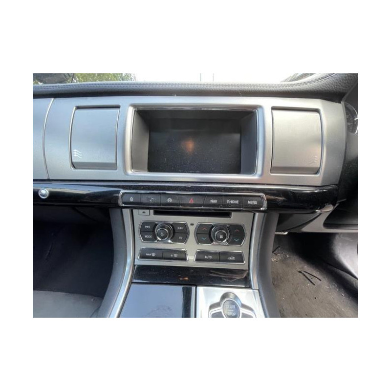 Ecran GPS JAGUAR XF 1