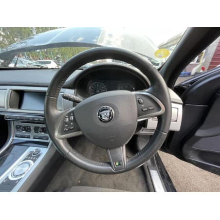 Volant JAGUAR XF 1 Photo n°1
