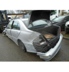 Volant MERCEDES CLASSE C 203 Photo n°5