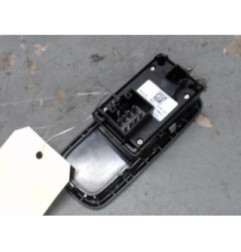 Interrupteur de leve vitre avant gauche FORD FIESTA 6 Photo n°1