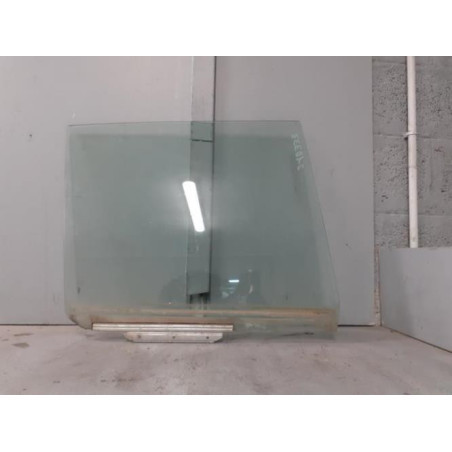 Vitre arriere droit TOYOTA RAV4 2 Photo n°1