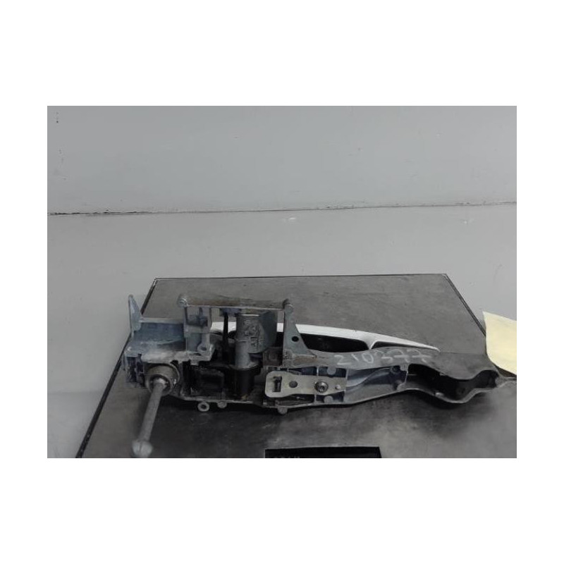 Poignee porte avant gauche PEUGEOT 208