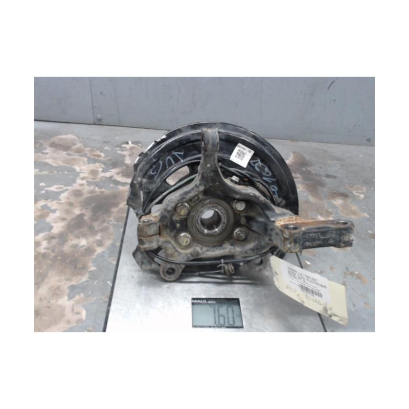 Moyeu avant gauche NISSAN NV200