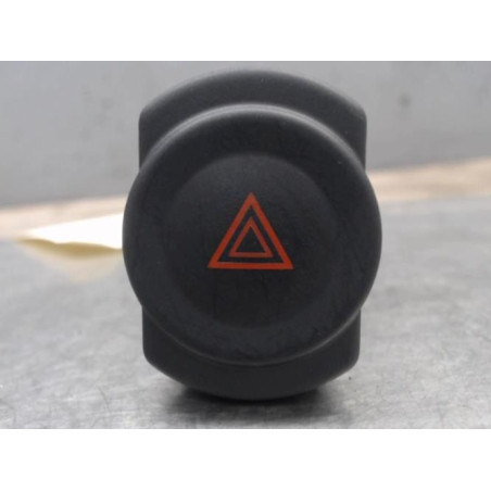 Bouton de warning DACIA SANDERO 1 Photo n°1