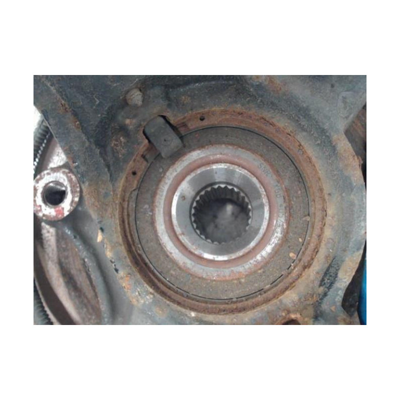 Moyeu avant droit OPEL CROSSLAND X