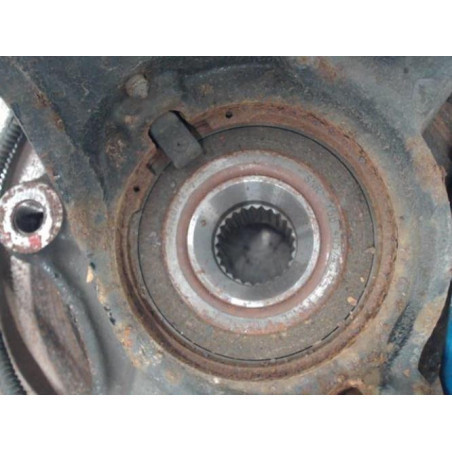 Moyeu avant droit OPEL CROSSLAND X Photo n°1