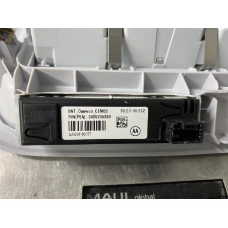 Eclairage de plafonnier OPEL CROSSLAND X