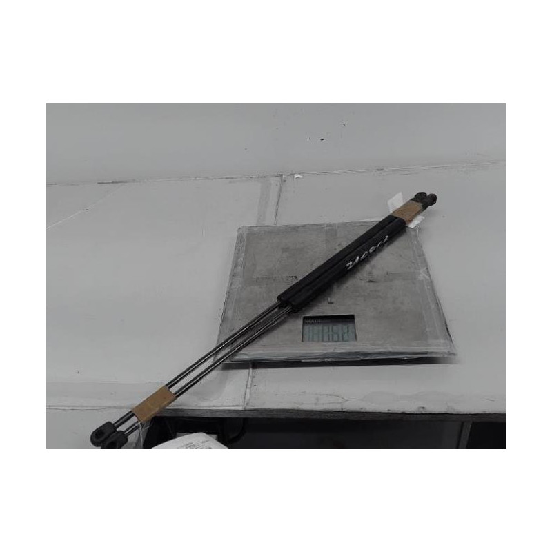 Verin de coffre RENAULT MEGANE 3