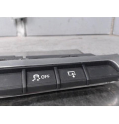 Bouton de warning AUDI A3 3 Photo n°1