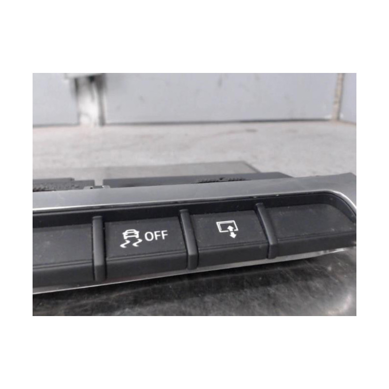 Bouton de warning AUDI A3 3