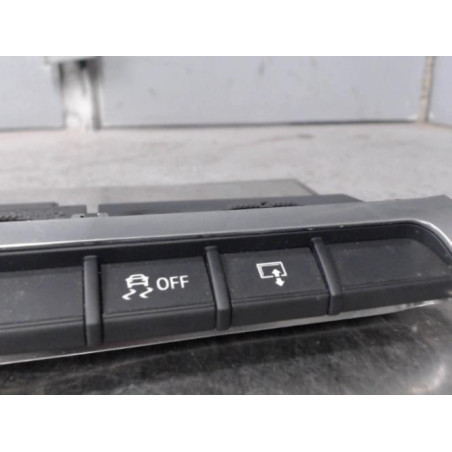 Bouton de warning AUDI A3 3 Photo n°1