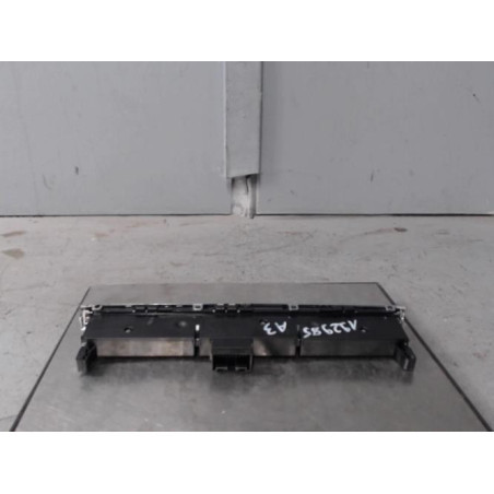 Bouton de warning AUDI A3 3